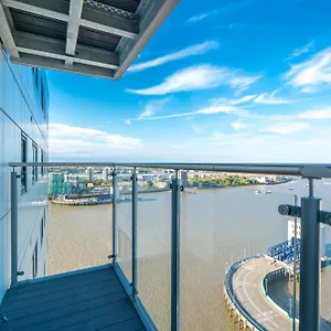 Skyvillion: Riverside With Views London